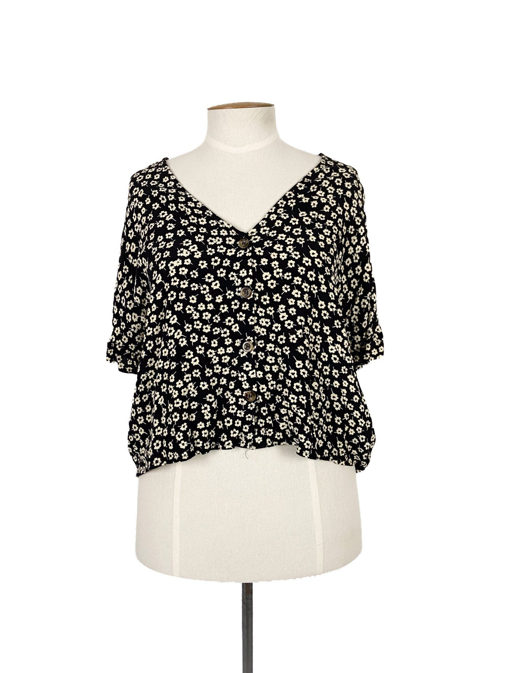Chemisier court fleuri noir à manches courtes et léger, taille XXL