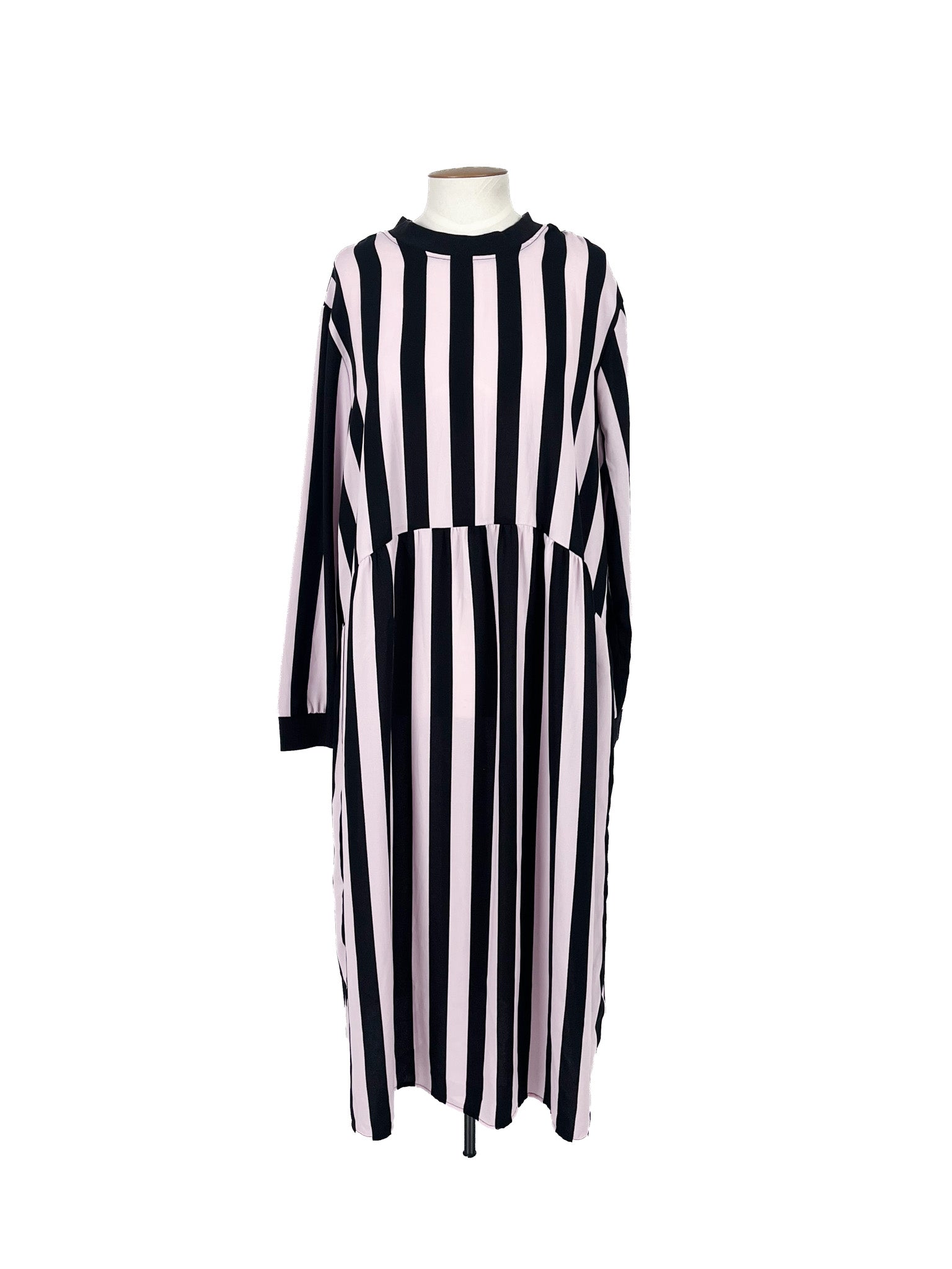 Robe midi noire et rose (taille 20)