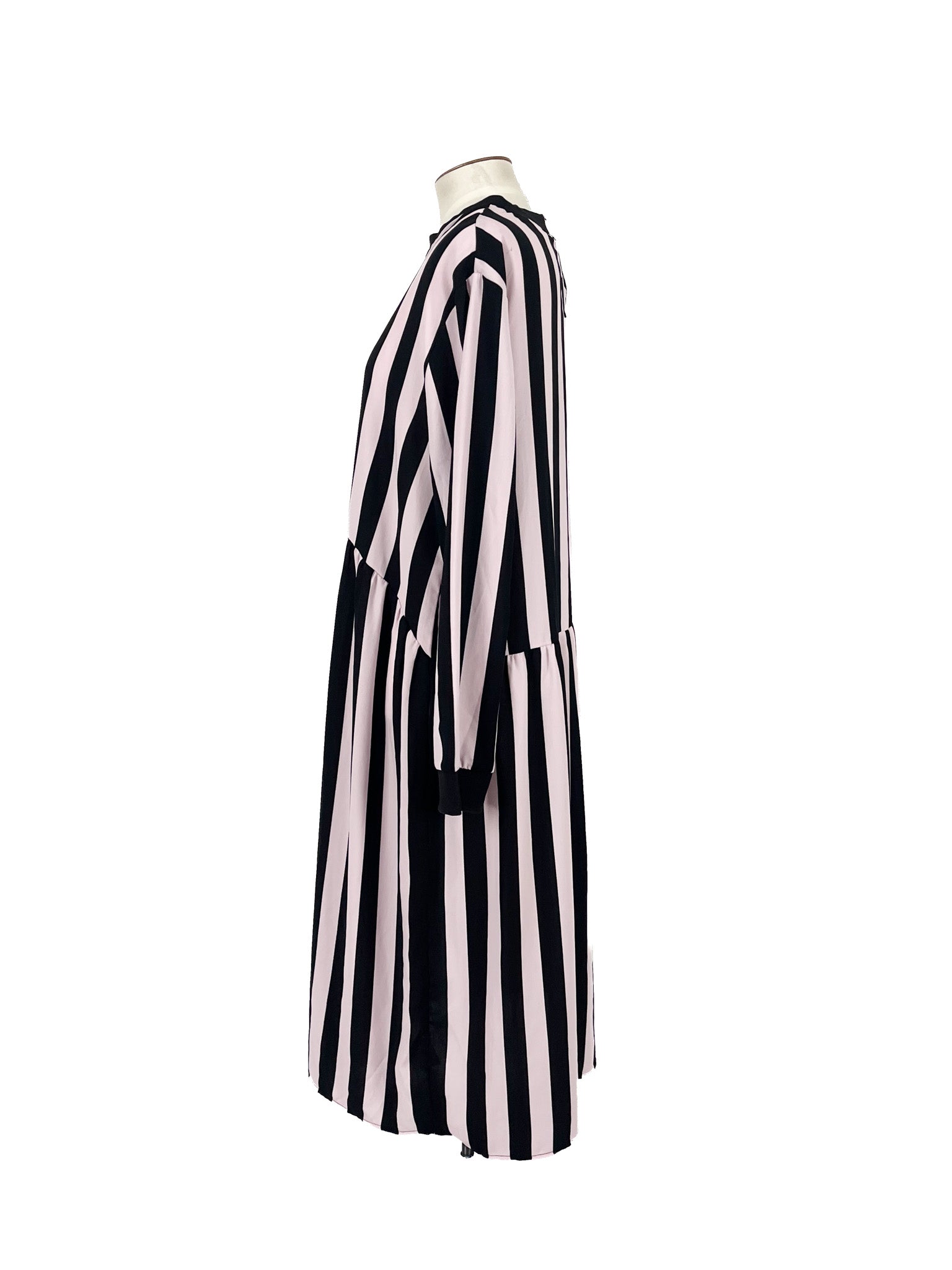 Robe midi noire et rose (taille 20)