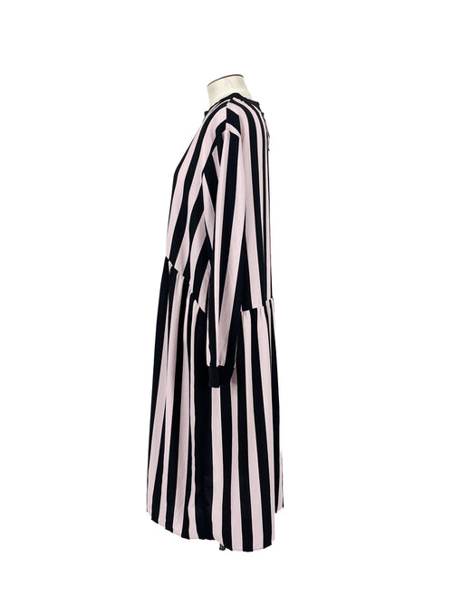Robe midi noire et rose (taille 20)