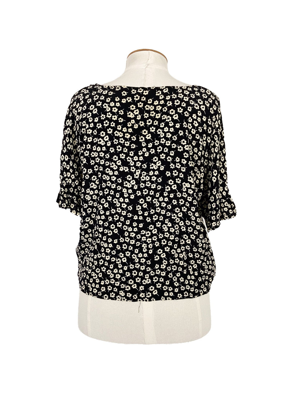 Chemisier court fleuri noir à manches courtes et léger, taille XXL